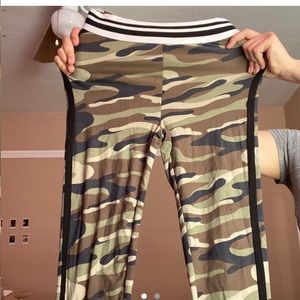 army print leggings